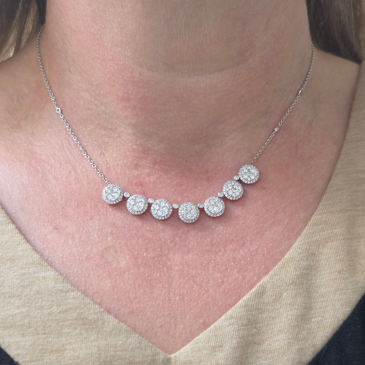 Diamond 3.07ct Diamond Cluster Necklace
