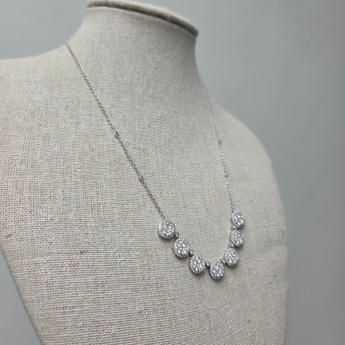 Diamond 3.07ct Diamond Cluster Necklace
