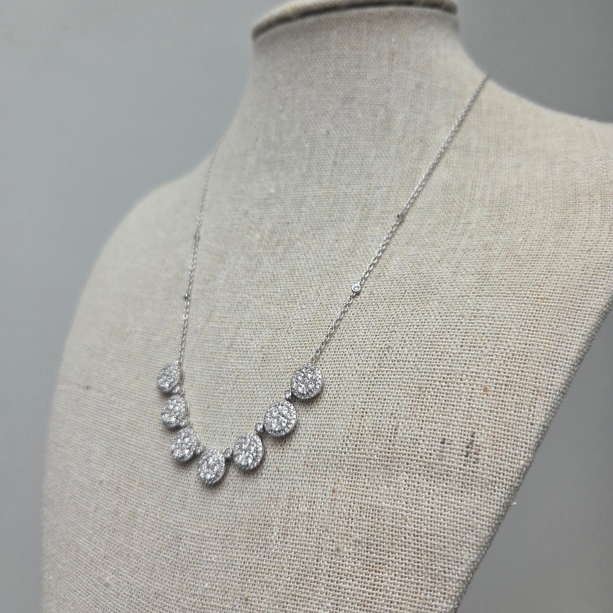Diamond 3.07ct Diamond Cluster Necklace