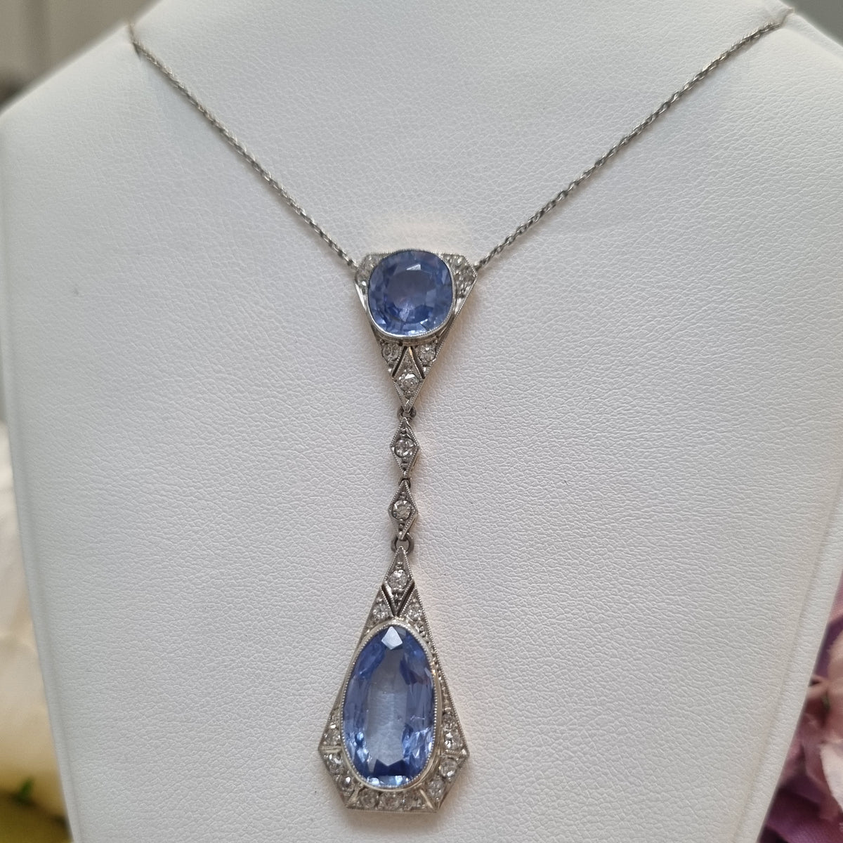 Art Deco Cornflower Ceylon Sapphire and Diamond Pendant Necklace
