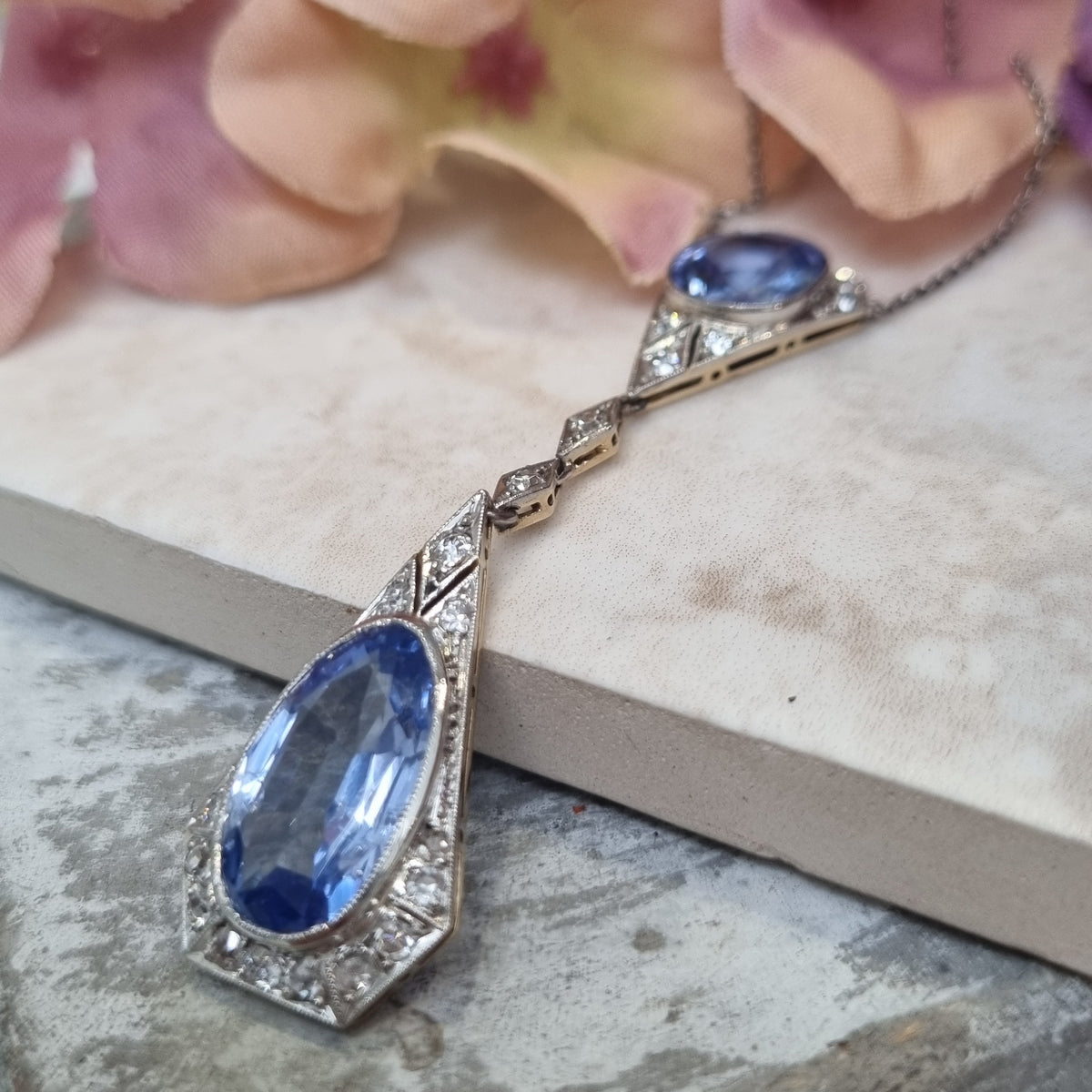 Art Deco Cornflower Ceylon Sapphire and Diamond Pendant Necklace