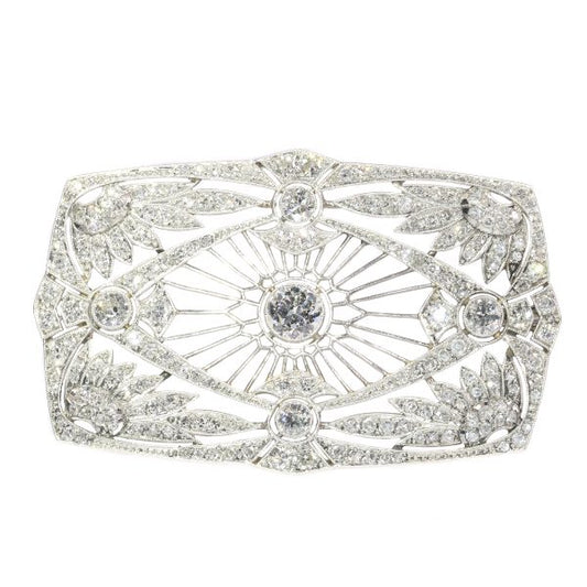 Vintage Art Deco diamond brooch set with 5.33cts, Platinum