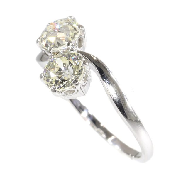 Vintage Romantic Toi Et Moi Diamond Engagement Ring