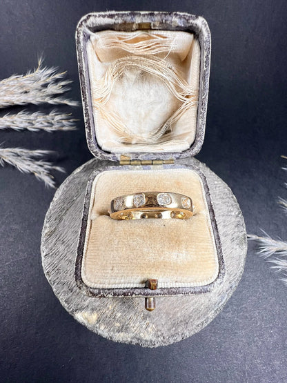18 Carat Yellow Gold Cushion and Round Cut Diamond Band Ring, 1.20 Carats