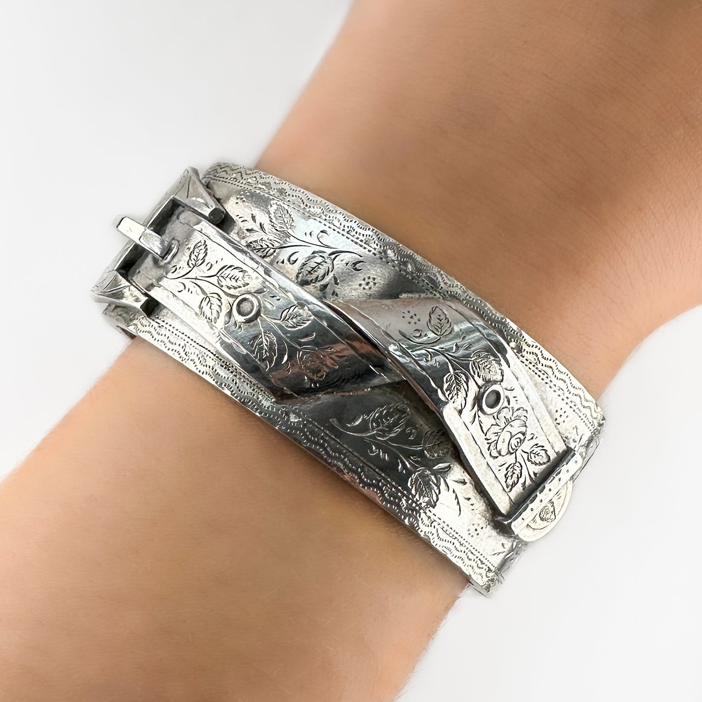 Victorian Silver Belt Cuff Bangle Bracelet