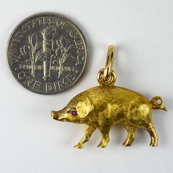 French 18ct Yellow Gold Pig Charm Pendant with Ruby Eye