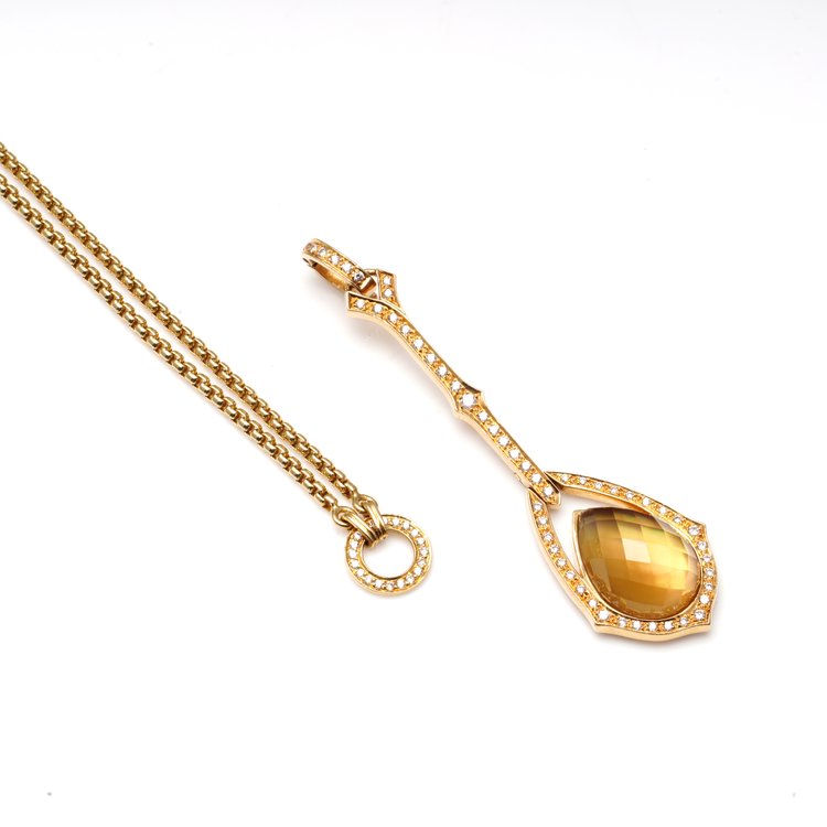 Stephen Webster Crystal Haze Collection Necklace; featuring a luminous Citrine and mother of pearl doublet surrounded by a halo of 0.78cts pave set diamonds, on an 18ct yellow gold chain with a secure hidden box clasp. Made in England, London, Circa 2007