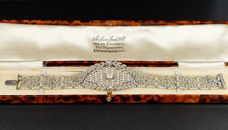 KEEP PRIVATE Belle Epoque Natural Seed Pearl Bracelet with Diamonds