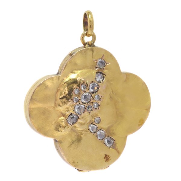 Antique Art Nouveau Locket Lady's Head in Four Leaf Clover Set With Rose Cut Diamonds