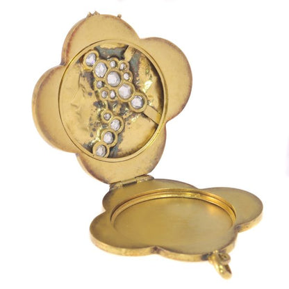 Antique Art Nouveau Locket Lady's Head in Four Leaf Clover Set With Rose Cut Diamonds