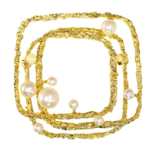 Vintage Sixties gold arty brooch with pearls