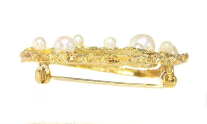 Vintage Sixties gold arty brooch with pearls
