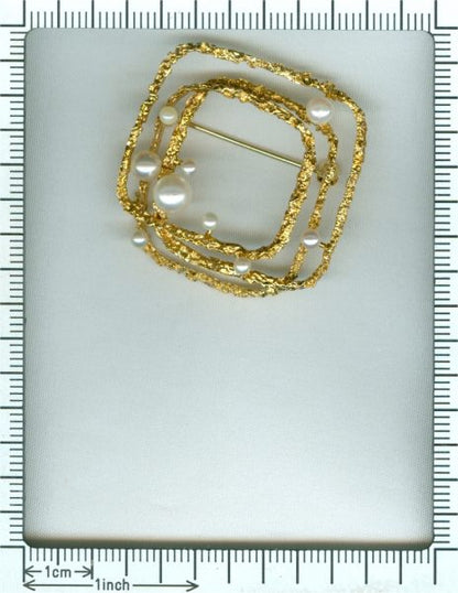 Vintage Sixties gold arty brooch with pearls