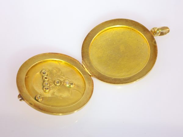 Art Nouveau Four Leaf Clover Locket Pendant with Rose Cut Diamonds, Circa 1900