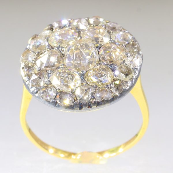 Antique Georgian Rose Cut Diamond Cluster Ring, 18th century Circa 1780