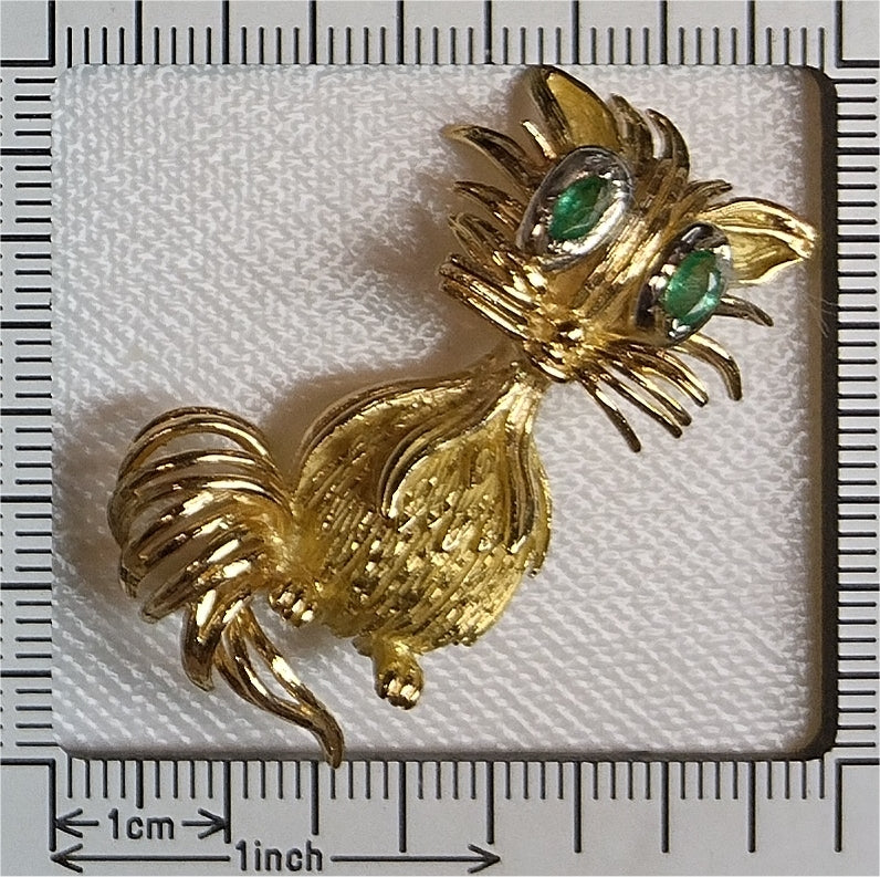 Vintage French 18ct Yellow Gold Cat Brooch with Emerald Eyes, Circa 1950