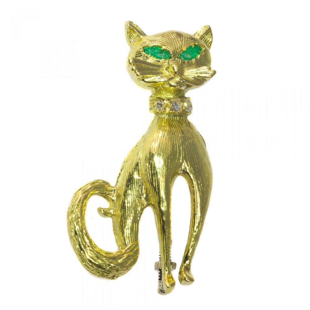 Vintage 18ct Yellow Gold Cat Brooch with Emeralds and Diamonds, Circa 1960s