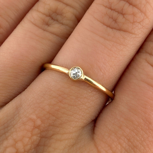 0.10ct Diamond Single Stone Engagement Ring
