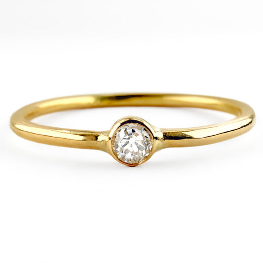 0.10ct Diamond Single Stone Engagement Ring
