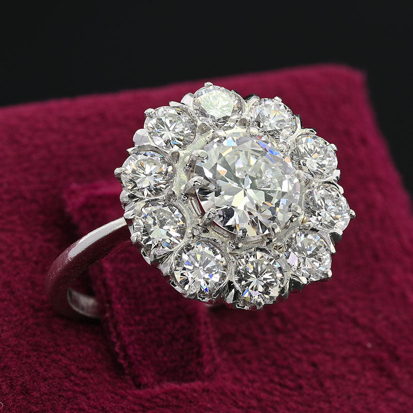 Late Art Deco Certified D VS 1.35ct Diamond Daisy Cluster Engagement Ring in Platinum, 3.19 carat total