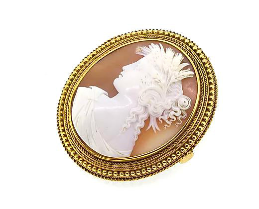 Antique Cameo Brooch, mounted in 15ct Yellow Gold