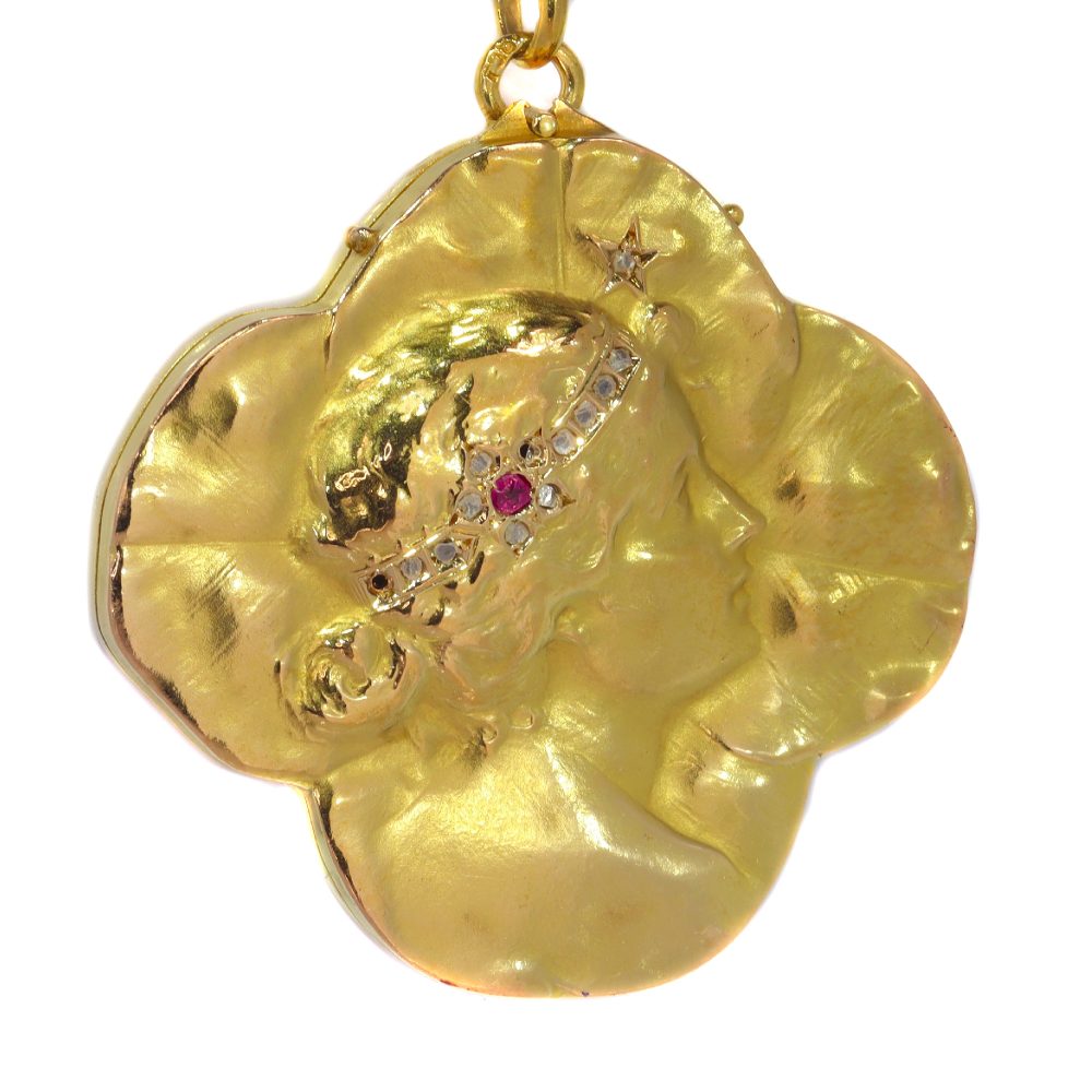 Art Nouveau 18ct Yellow Gold Four Leaf Clover Locket Pendant