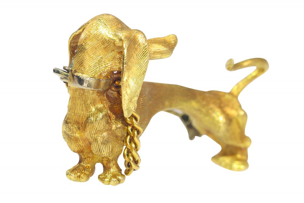 Vintage gold dachshund dog brooch