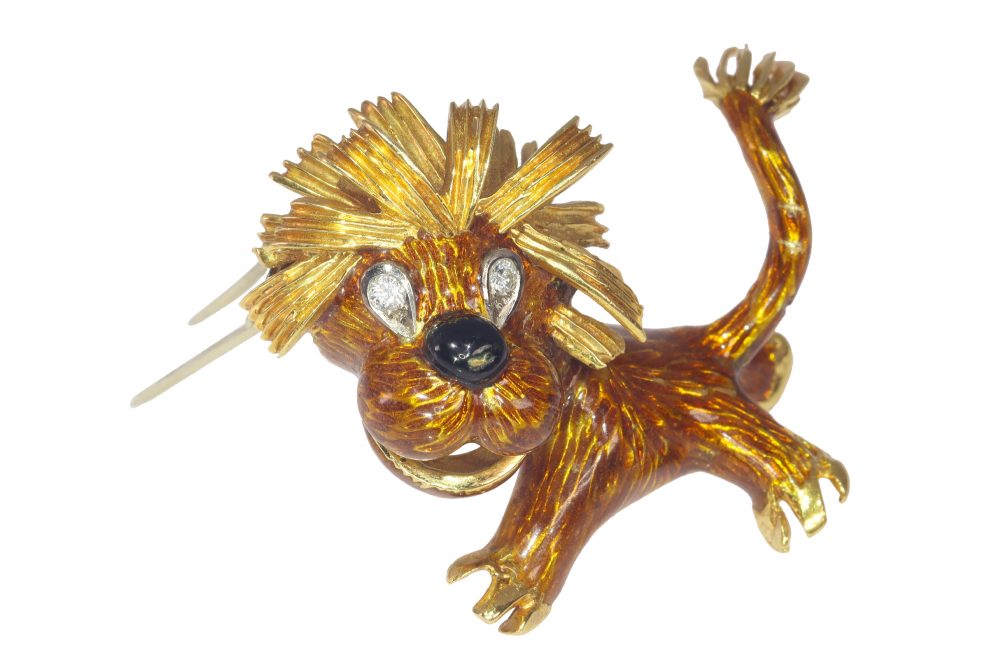 Vintage 18ct Yellow Gold Lion Brooch with Enamel Diamond Eyes