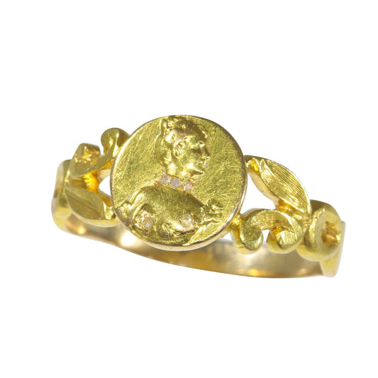 Art Nouveau Antique Gold and Rose Cut Diamond Ring