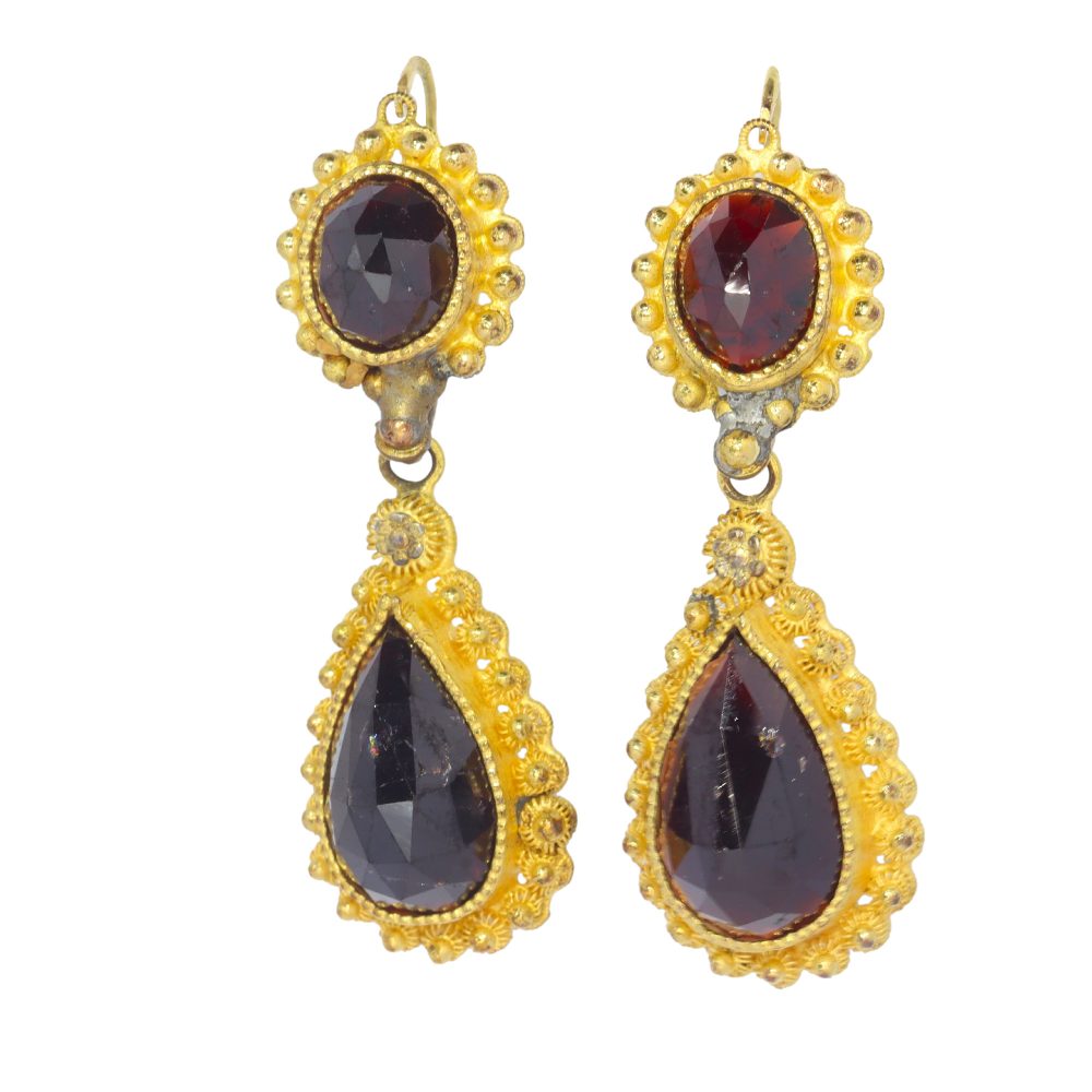 Antique Victorian Garnet Earring and Necklace Parure