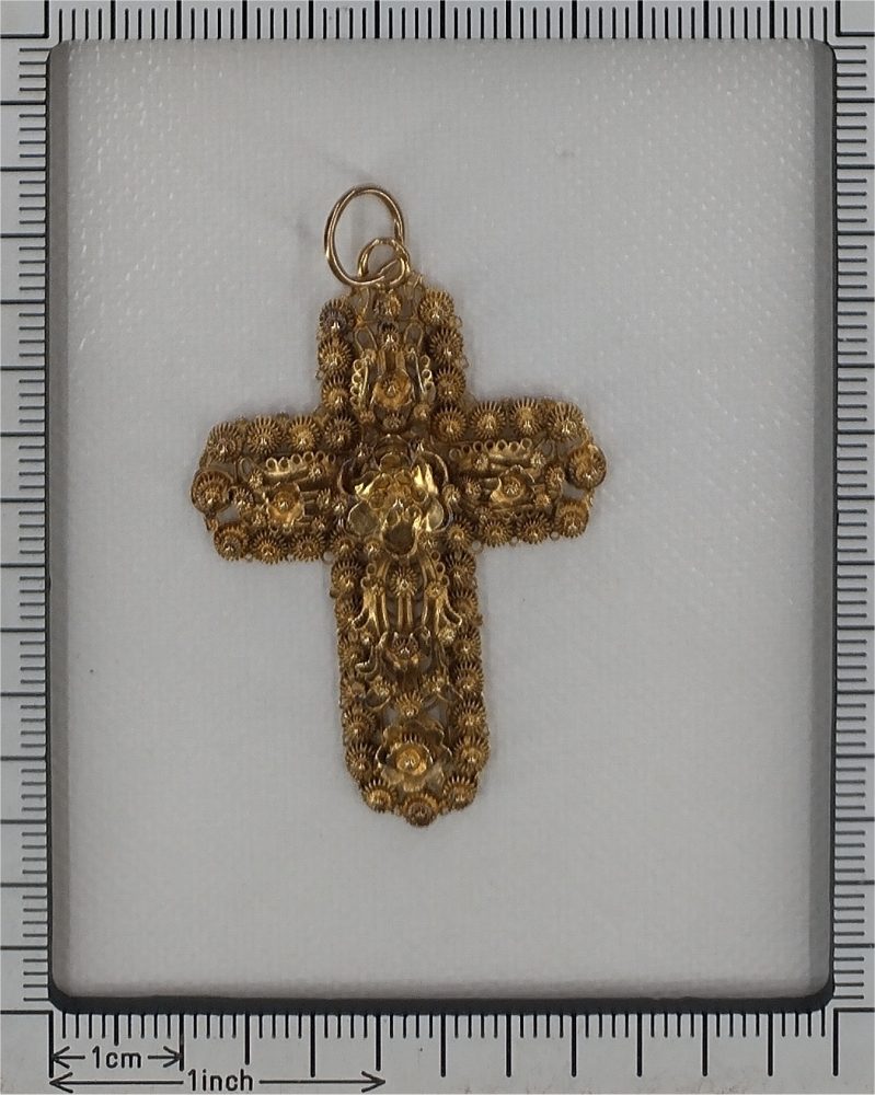 Antique Victorian Gold Filigree Cross Pendant