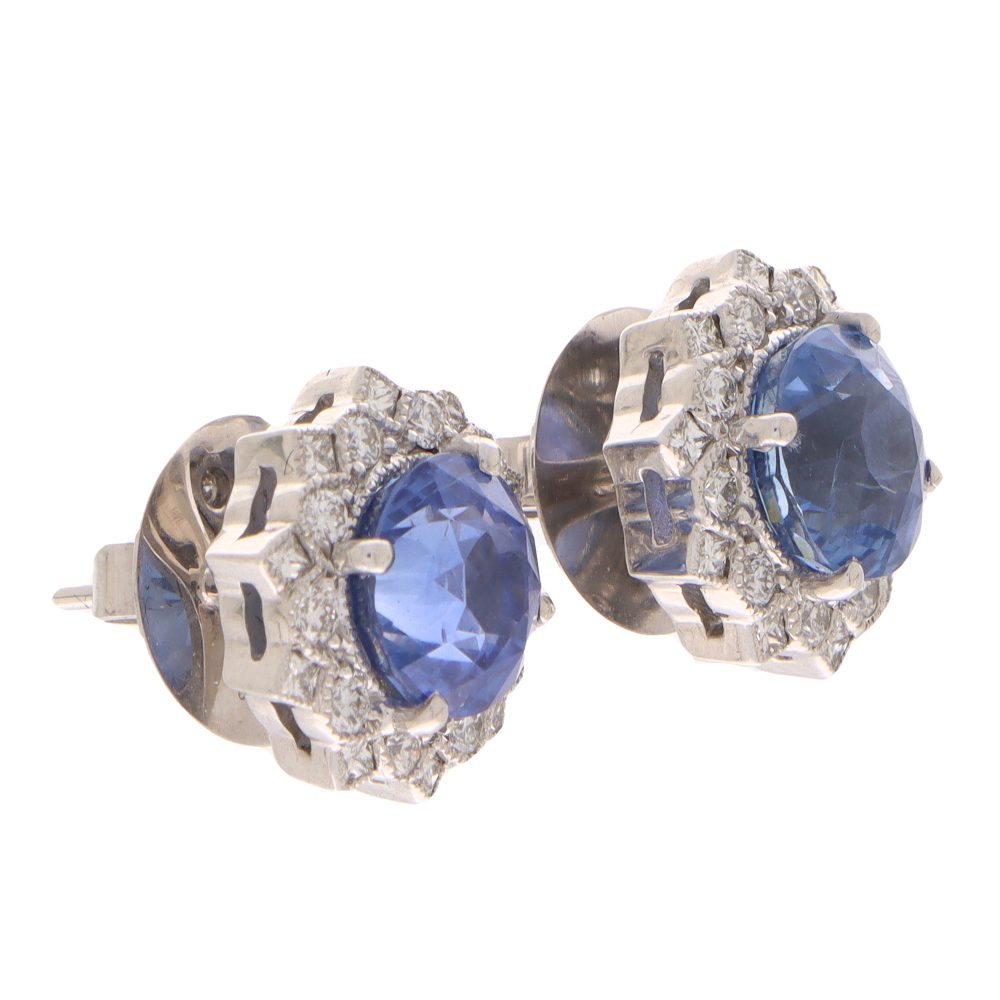 Sapphire and diamond earrings in white gold