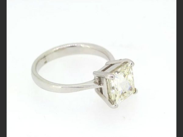 Princess Cut Diamond Solitaire Ring, 3.13 carats, 18ct White Gold