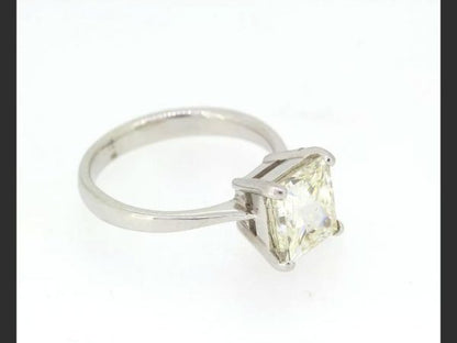 Princess Cut Diamond Solitaire Ring, 3.13 carats, 18ct White Gold
