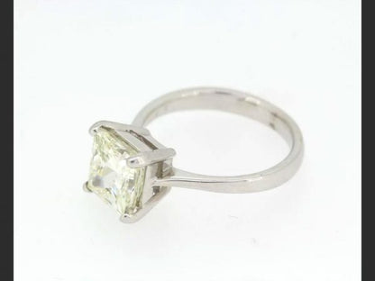 Princess Cut Diamond Solitaire Ring, 3.13 carats, 18ct White Gold