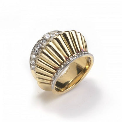 Vintage 1940s French Fluted Gold and Diamond Ring, 1.10 carats