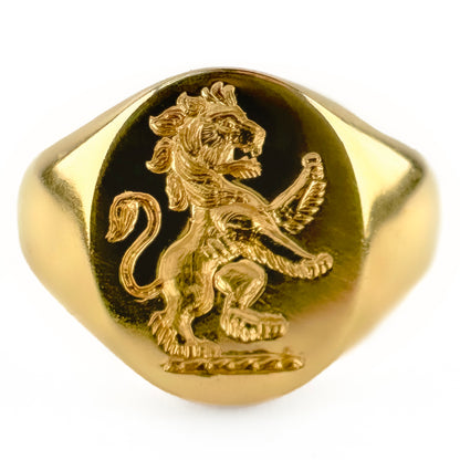 Vintage Yellow Gold Heraldic Lion Rampant Intaglio Signet Ring