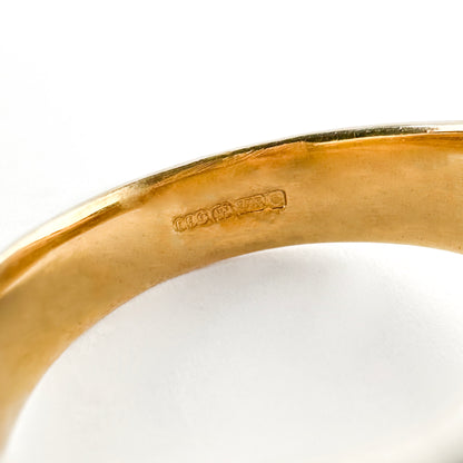 Vintage Yellow Gold Heraldic Lion Rampant Intaglio Signet Ring