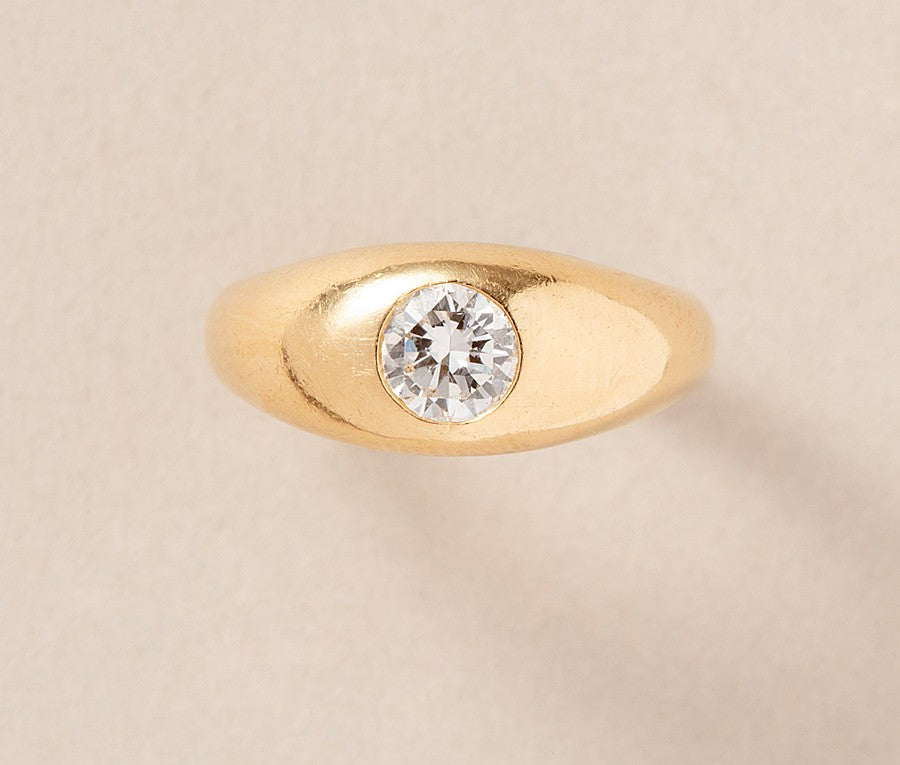 Modern Cartier 18ct Gold 0.85ct Diamond Ring