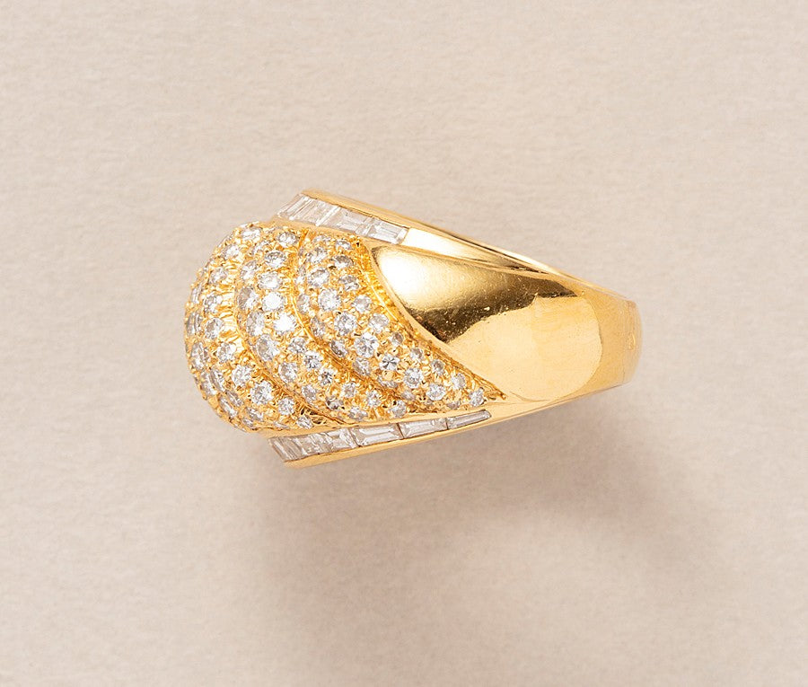 Van Cleef & Arpels 18ct Gold & Diamond Ring