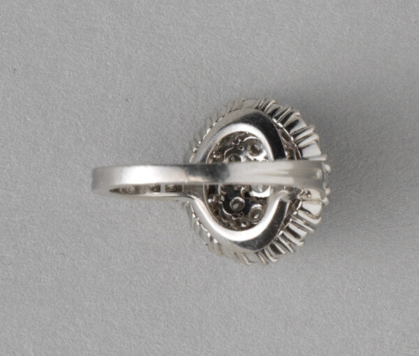 Tiffany and Co Vintage 1.75ct Diamond and Platinum Circular Cluster Ring