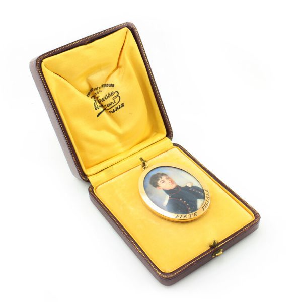 Antique French Portrait Miniature Pendant, with watercolour paintings on both sides, in 18ct yellow gold with enamel transcript, 19th century Circa 1890s