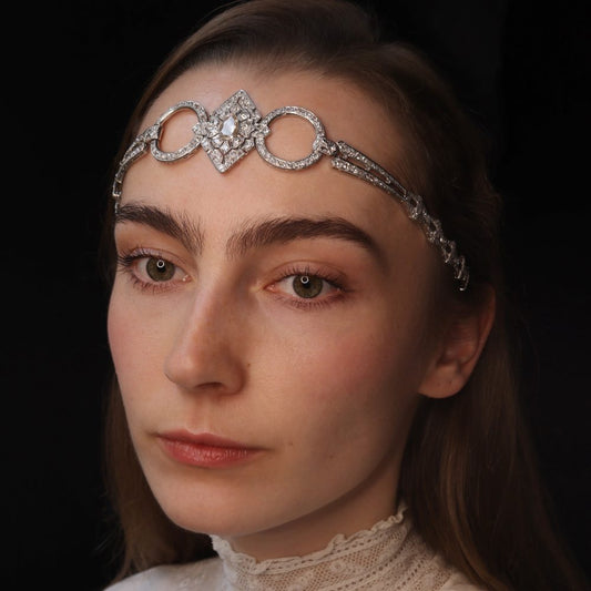 Vintage Art Deco 15.81 Carat Old Cut Diamond Dog Collar Necklace And Headpiece In Platinum