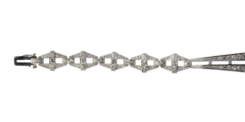 Vintage Art Deco 15.81 Carat Old Cut Diamond Dog Collar Necklace And Headpiece In Platinum