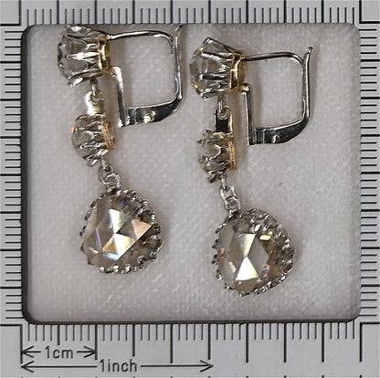Art Deco 5.50 Carat Diamond Earrings In Platinum And 18 Carat Yellow And Rose Gold