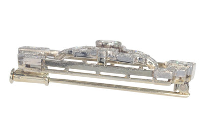 Vintage diamond brooch in platinum and white gold.