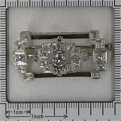 Vintage diamond brooch in platinum and white gold.