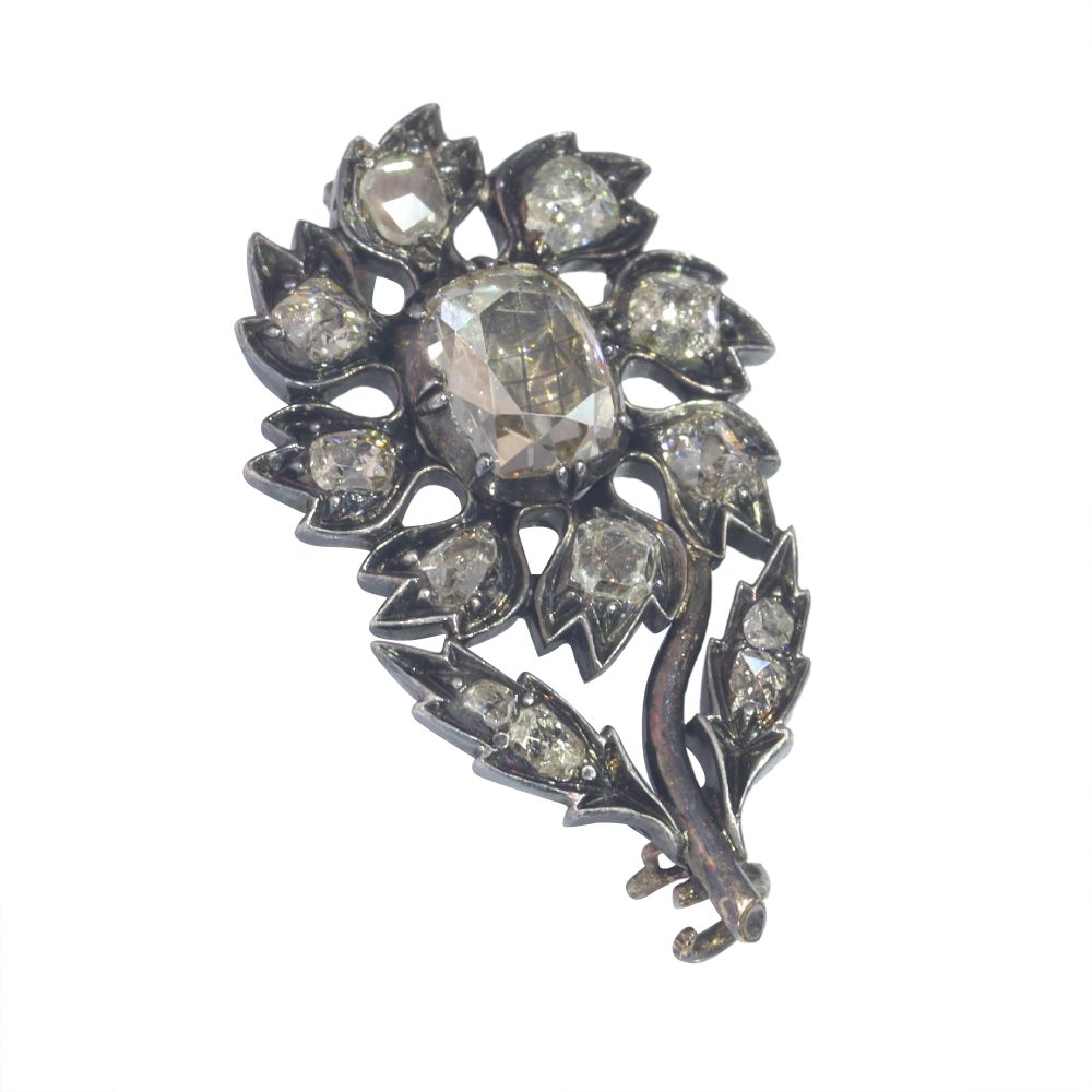 Antique 1.0 Carat Diamond Flower Brooch In Silver And 18 Carat Rose Gold