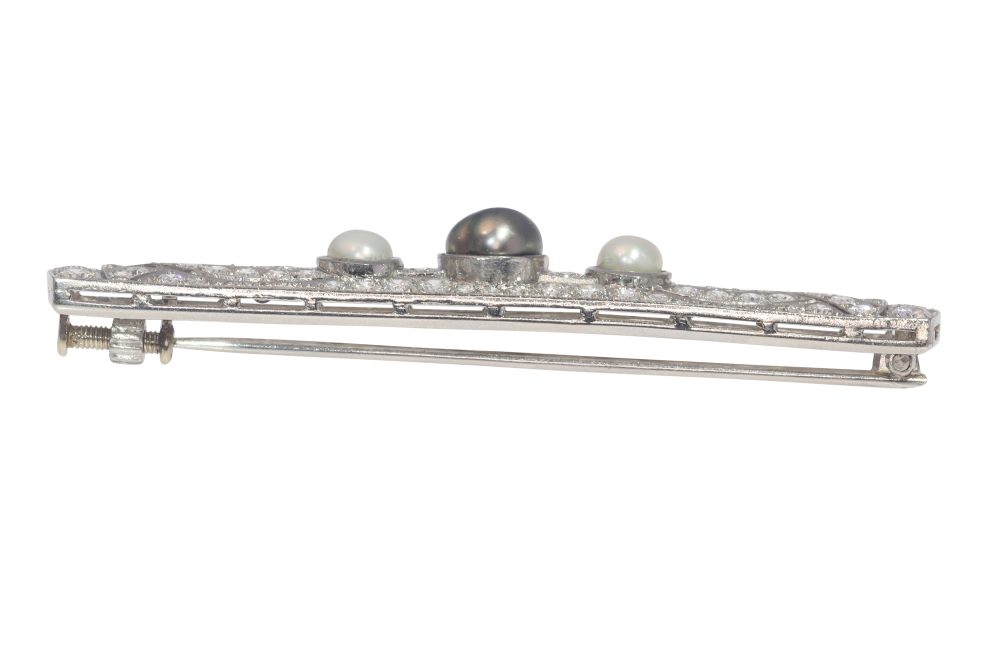 Vintage 3.28ct Diamond and Pearl Brooch in Platinum