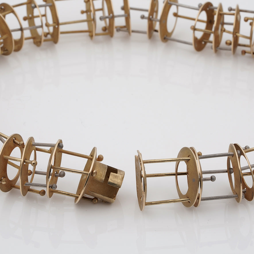 Modernist French Avant Garde 18ct Yellow Gold Necklace, striking retro beautiful work of art and stand-out piece Composed of circular architectural components individually joined as masterpiece unique one-of-a-kind necklace. Circa 1950